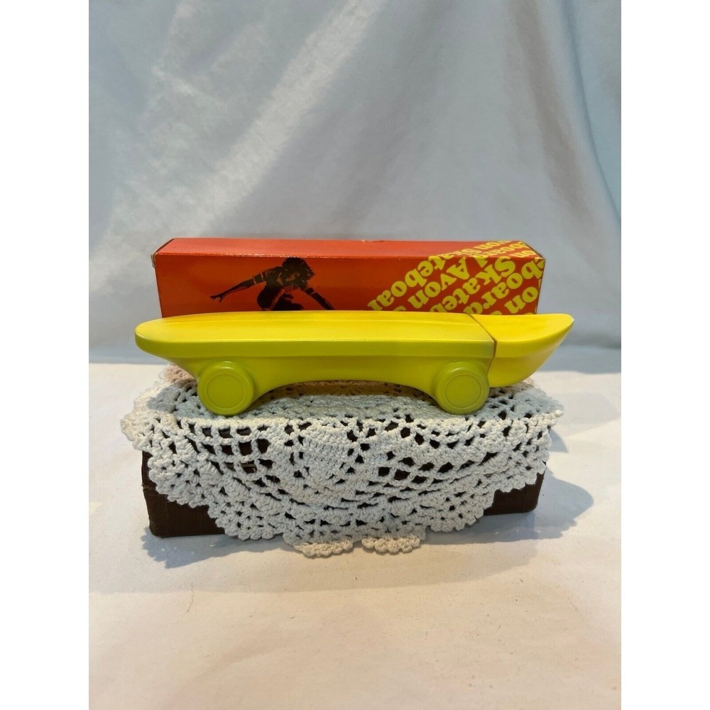 Vintage Avon skateboard decanter bubble bath for‎ children